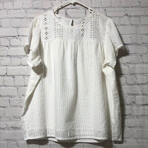 NWT Ella Moss top romantic